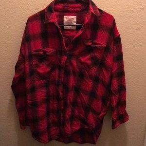 Oversized flannel (with pockets)